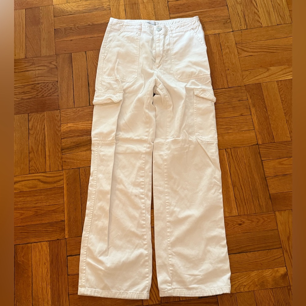 Zara Off-White Trousers with Button Detail
